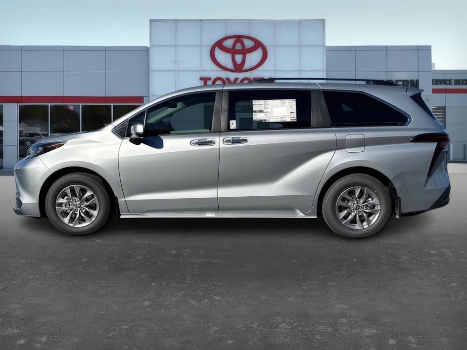 new 2025 Toyota Sienna car, priced at $45,292