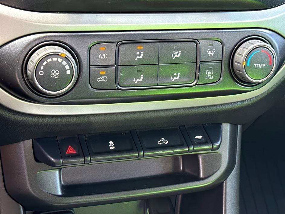used 2022 Chevrolet Colorado car, priced at $29,589