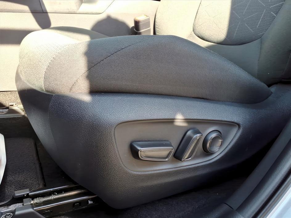 used 2024 Toyota RAV4 Hybrid car, priced at $33,289