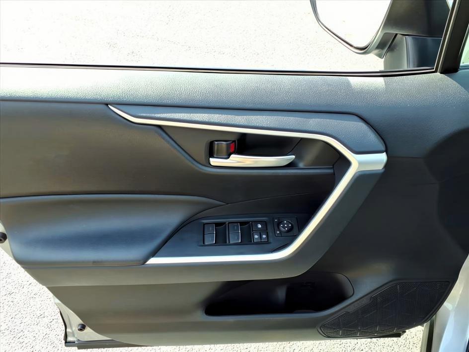 used 2024 Toyota RAV4 Hybrid car, priced at $33,289