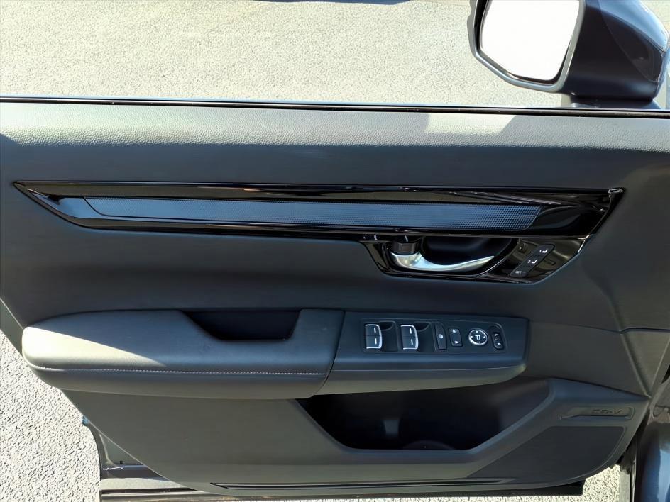 used 2025 Honda CR-V car, priced at $33,340