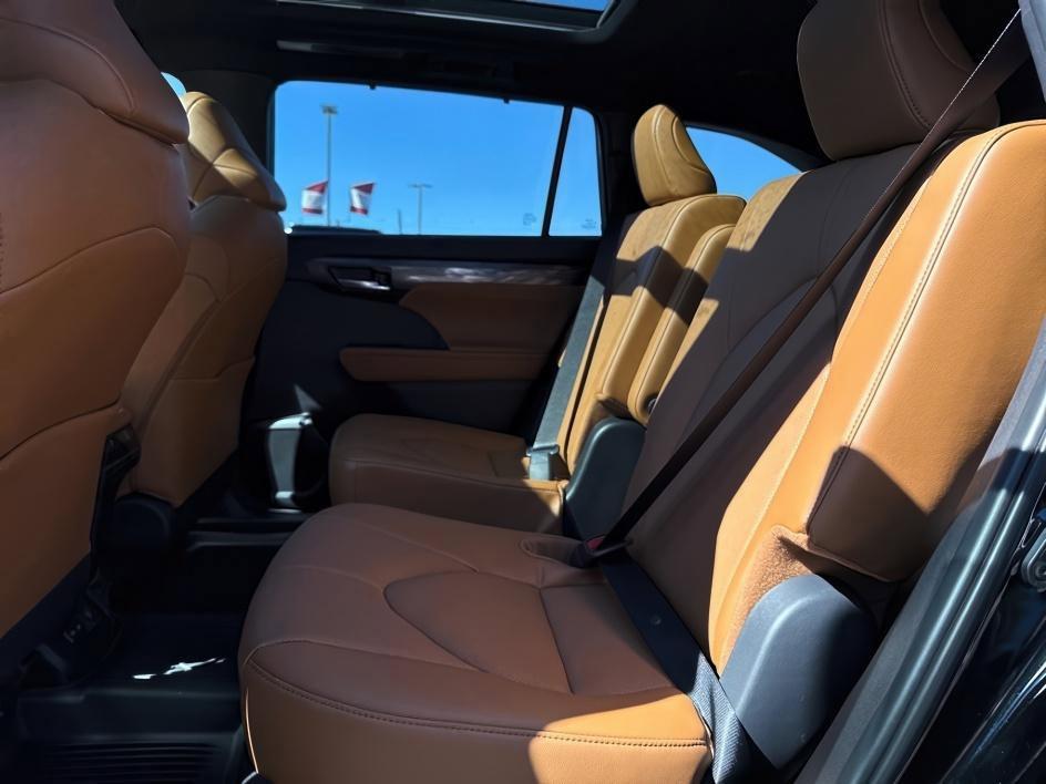new 2026 Toyota Highlander car, priced at $54,988