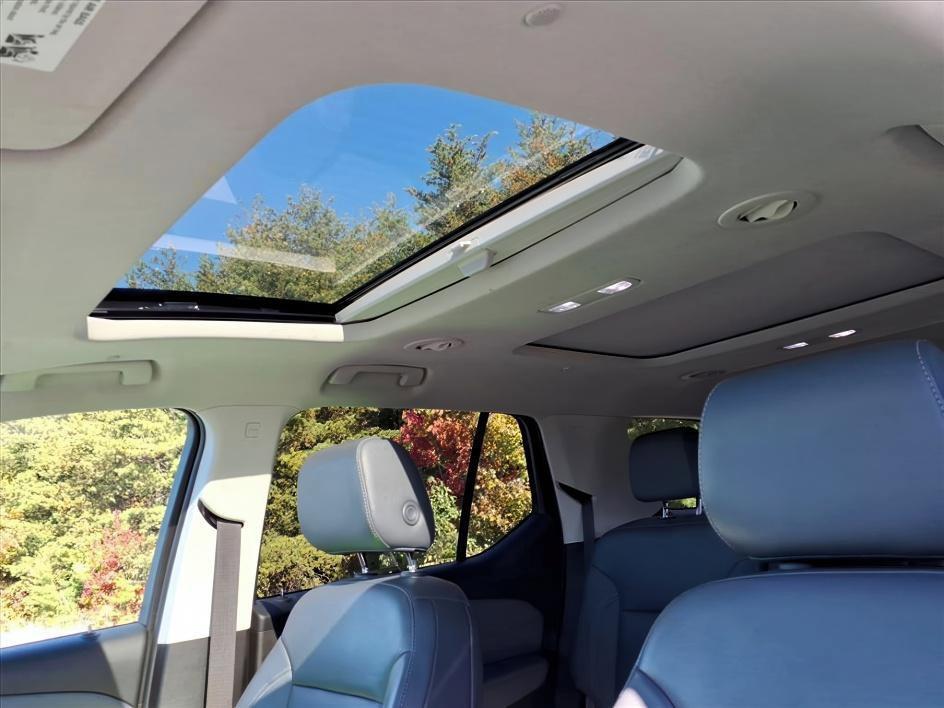 used 2021 Chevrolet Traverse car, priced at $19,637