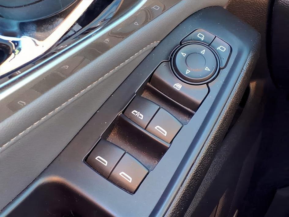 used 2021 Chevrolet Traverse car, priced at $19,637