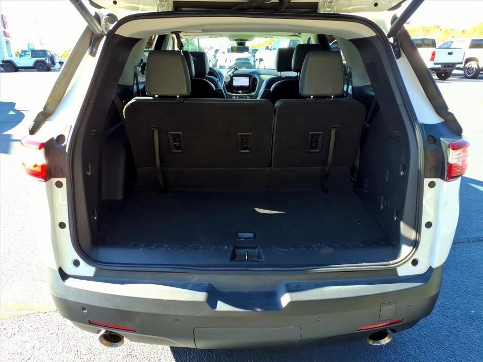 used 2021 Chevrolet Traverse car, priced at $19,637