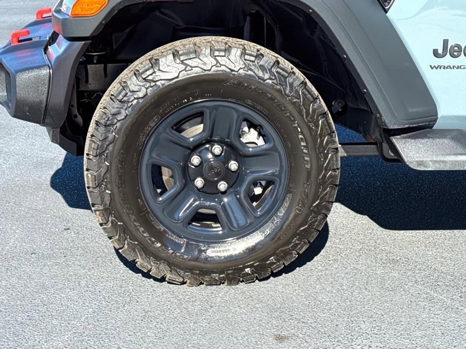 used 2025 Jeep Wrangler car, priced at $29,564