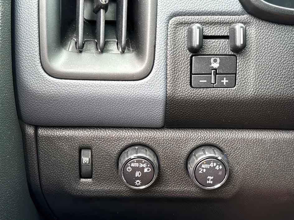used 2022 Chevrolet Colorado car, priced at $33,988