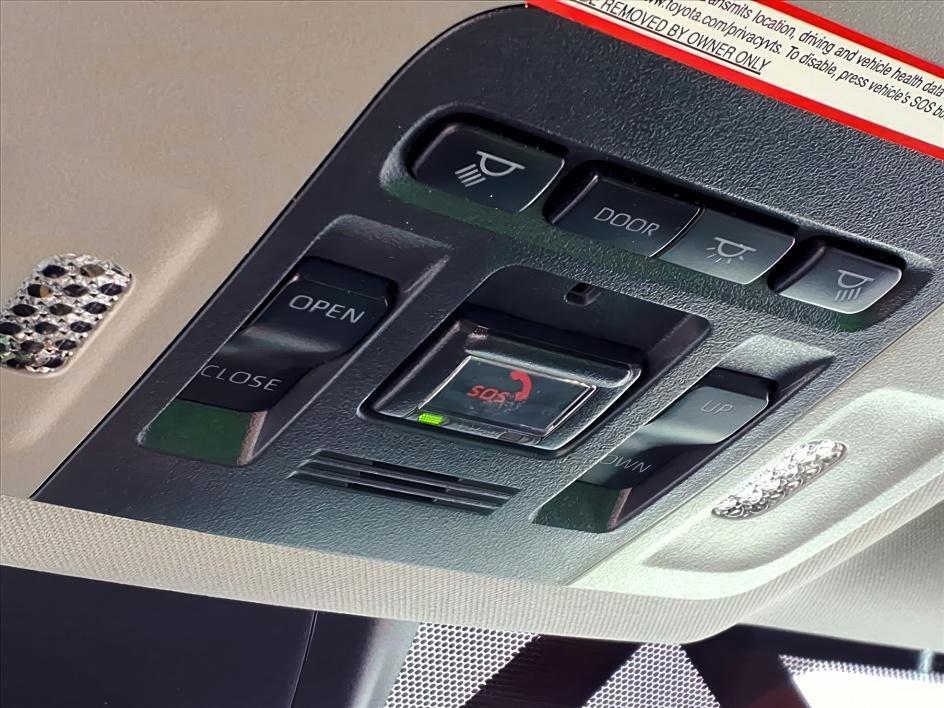 used 2022 Toyota Camry Hybrid car, priced at $22,790