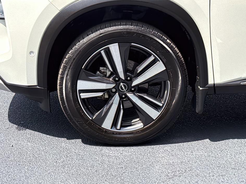 used 2023 Nissan Rogue car, priced at $27,998