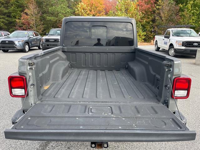 used 2022 Jeep Gladiator car, priced at $34,300