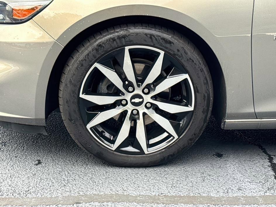 used 2017 Chevrolet Malibu car, priced at $16,989