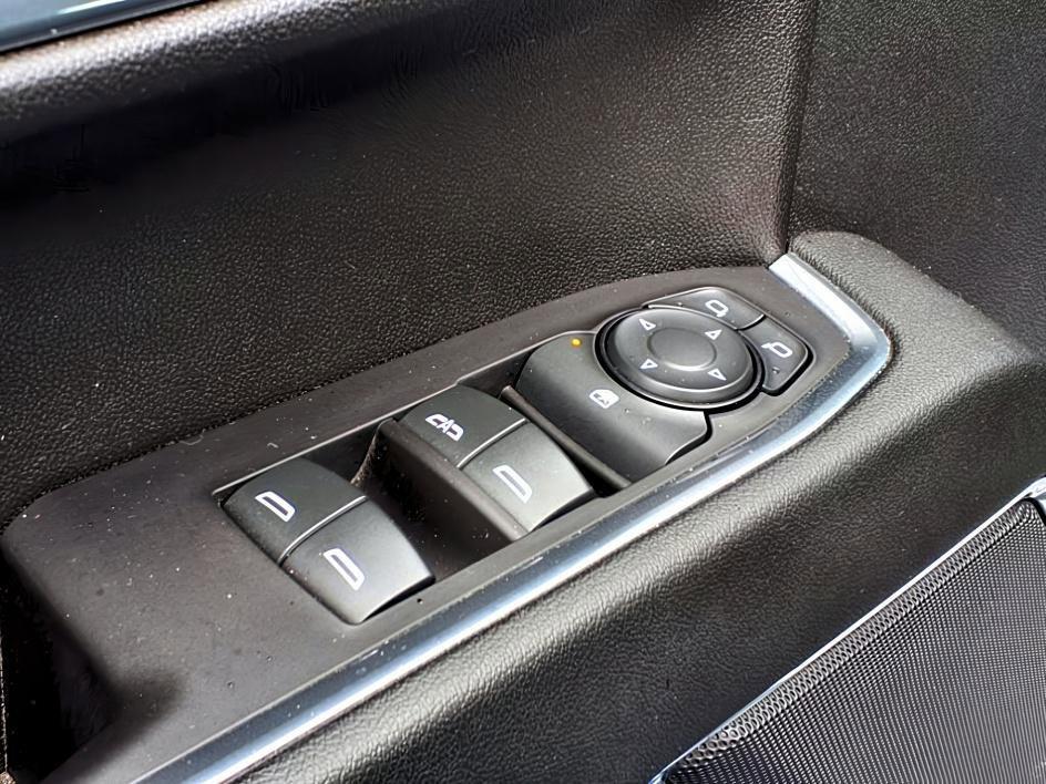 used 2023 Chevrolet Silverado 1500 car, priced at $50,998