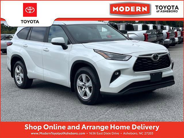 used 2023 Toyota Highlander car, priced at $34,483