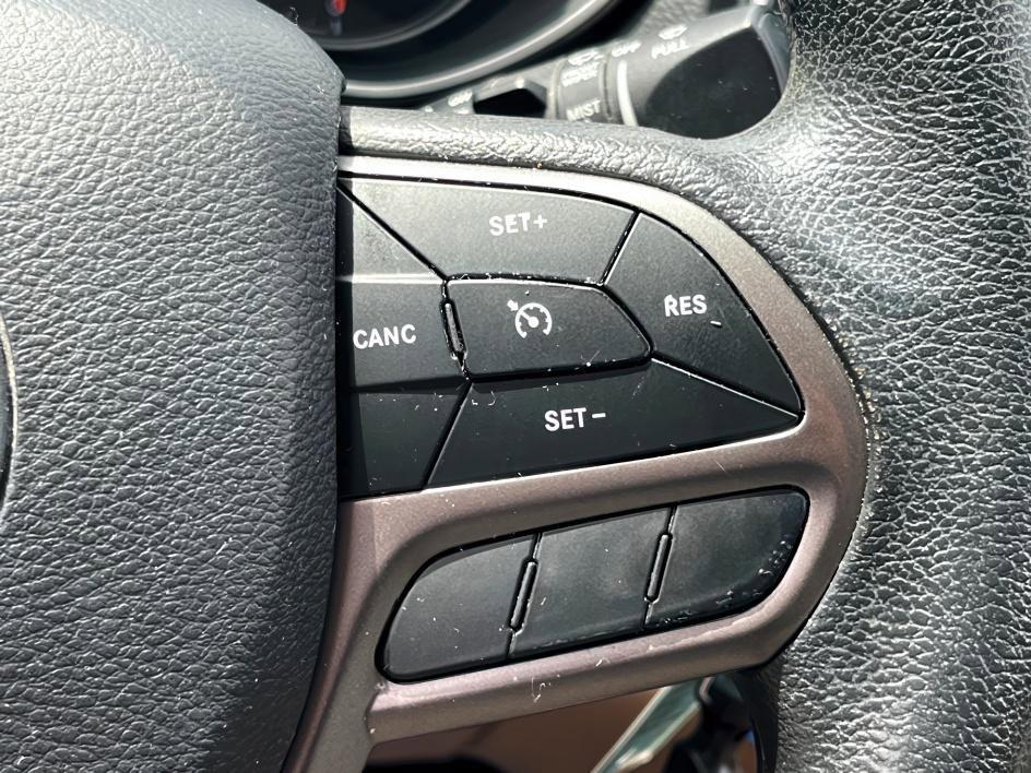 used 2019 Jeep Cherokee car, priced at $13,681