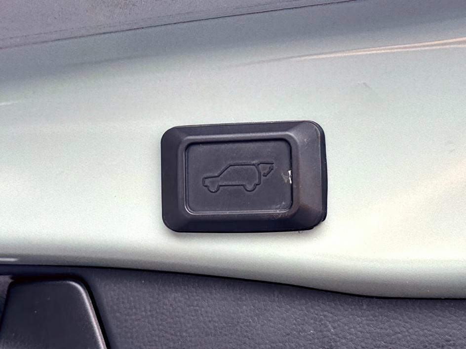 used 2022 Toyota RAV4 Hybrid car, priced at $25,480