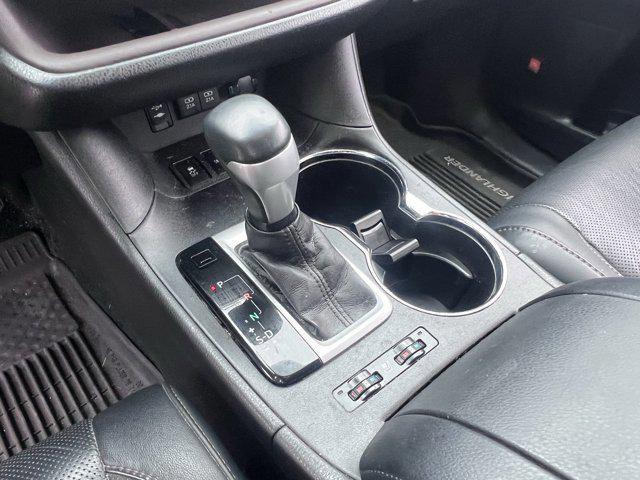 used 2017 Toyota Highlander car, priced at $24,542