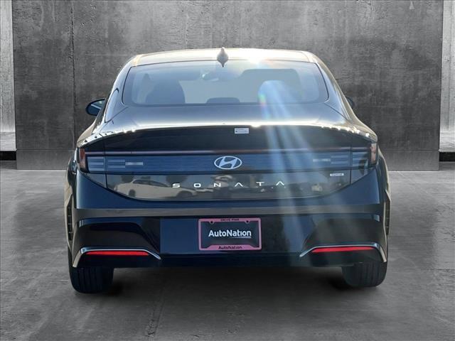 new 2025 Hyundai Sonata Hybrid car, priced at $32,117