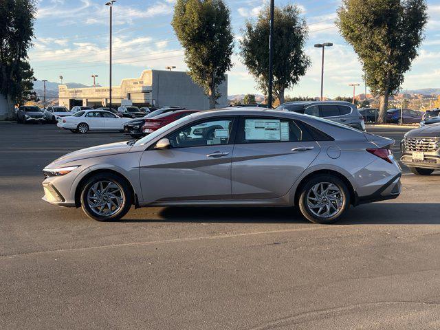 new 2025 Hyundai Elantra HEV car, priced at $26,705