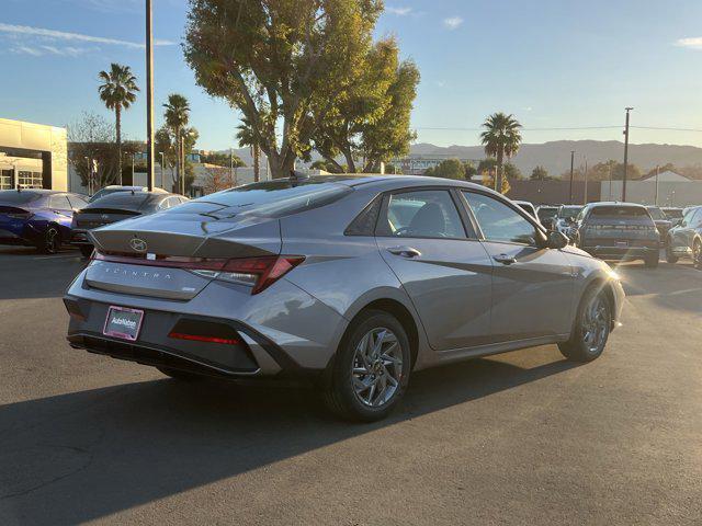 new 2025 Hyundai Elantra HEV car, priced at $26,705