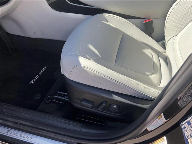 new 2025 Hyundai TUCSON Hybrid car, priced at $42,430