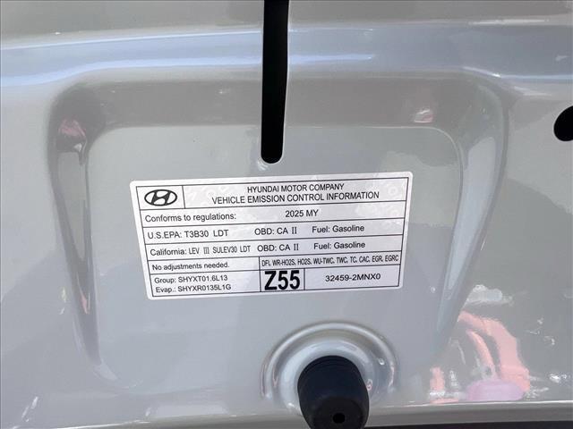 new 2025 Hyundai TUCSON Hybrid car, priced at $37,823