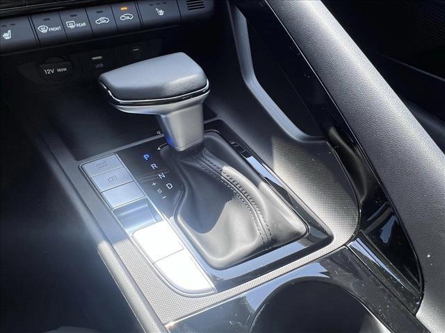 new 2025 Hyundai Elantra car, priced at $27,864