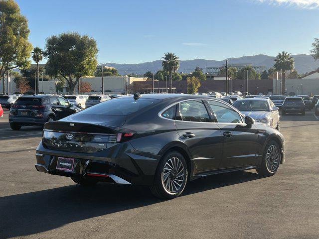 new 2025 Hyundai Sonata Hybrid car, priced at $32,760