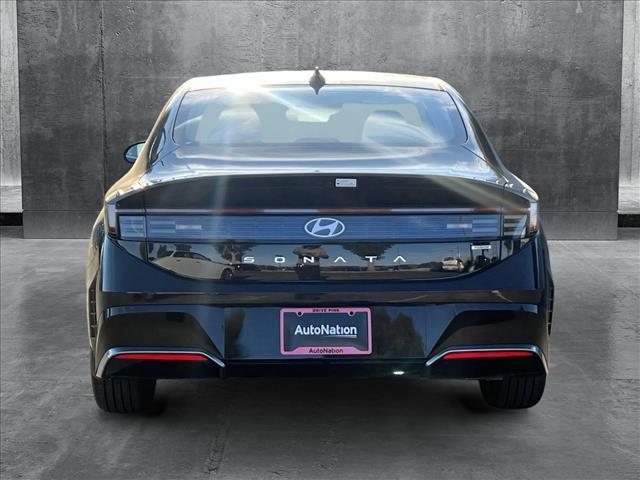 new 2025 Hyundai Sonata Hybrid car, priced at $31,307