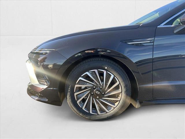 new 2025 Hyundai Sonata Hybrid car, priced at $32,057