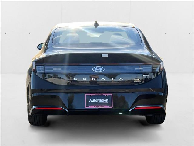 new 2025 Hyundai Sonata Hybrid car, priced at $32,057