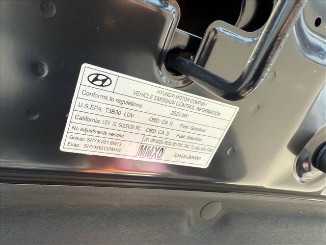 new 2025 Hyundai Santa Fe car, priced at $39,327