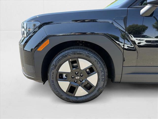 new 2025 Hyundai Santa Fe car, priced at $39,327