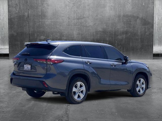 used 2020 Toyota Highlander car, priced at $27,462