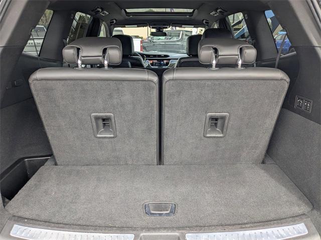 used 2023 Cadillac XT6 car, priced at $36,021