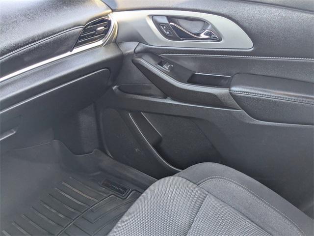 used 2023 Chevrolet Traverse car, priced at $24,810