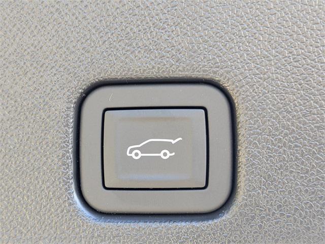 new 2026 Chevrolet Traverse car, priced at $55,036