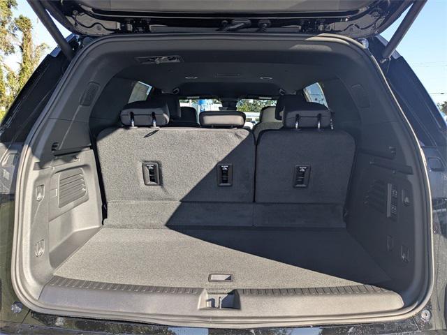 new 2026 Chevrolet Traverse car, priced at $55,036