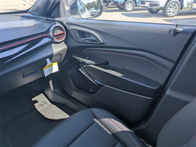 new 2025 Chevrolet Trax car, priced at $26,625