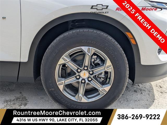 new 2025 Chevrolet Blazer car, priced at $35,785