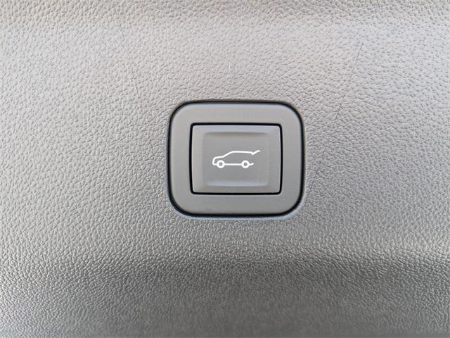 new 2025 Chevrolet Suburban car, priced at $75,325