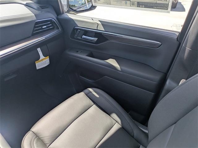 new 2025 Chevrolet Suburban car, priced at $75,325