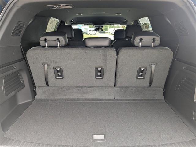 new 2026 Chevrolet Traverse car, priced at $41,735