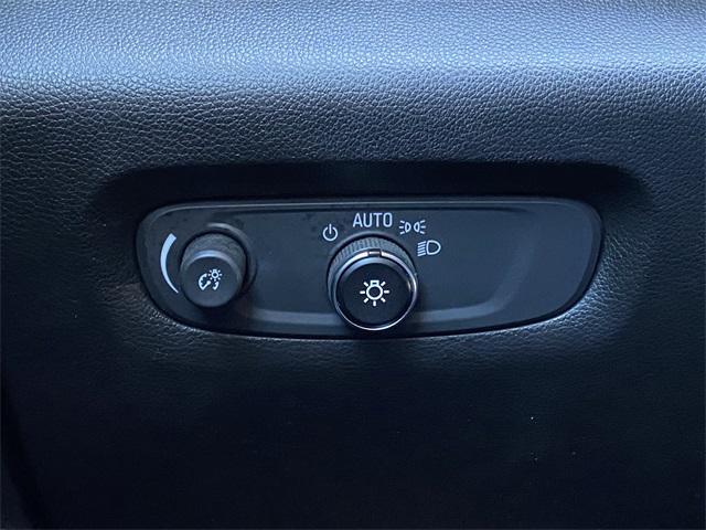 used 2020 Chevrolet Traverse car, priced at $19,587