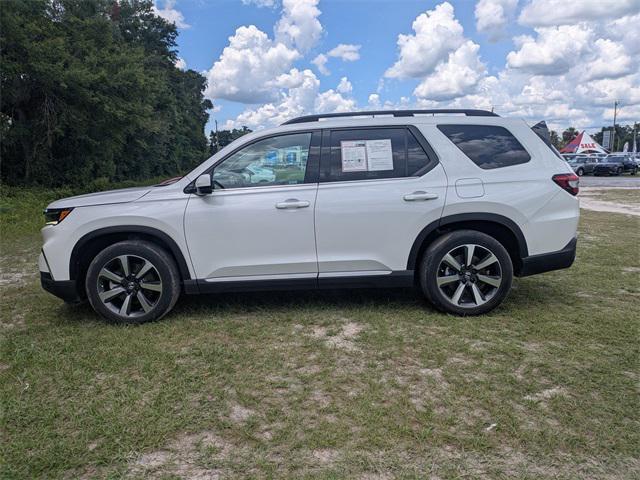 used 2023 Honda Pilot car, priced at $41,993