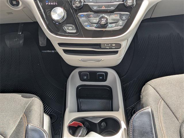 used 2017 Chrysler Pacifica car, priced at $9,914