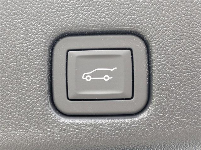 new 2026 Chevrolet Traverse car, priced at $43,020