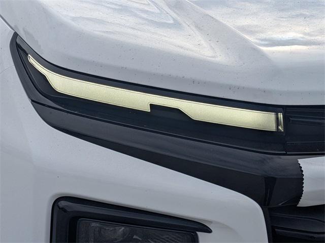 new 2026 Chevrolet Traverse car, priced at $43,020