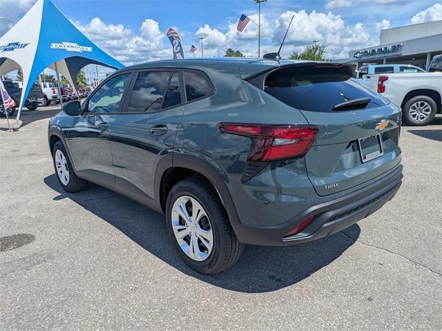 new 2025 Chevrolet Trax car, priced at $20,935