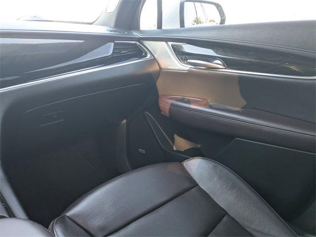 used 2021 Cadillac XT6 car, priced at $27,819