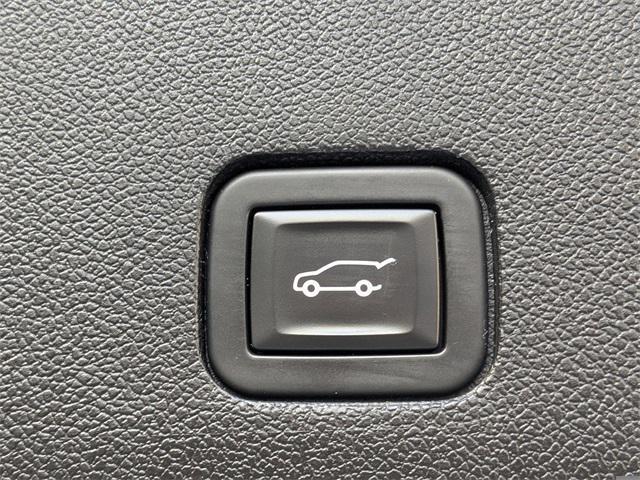 used 2021 Cadillac XT6 car, priced at $27,819